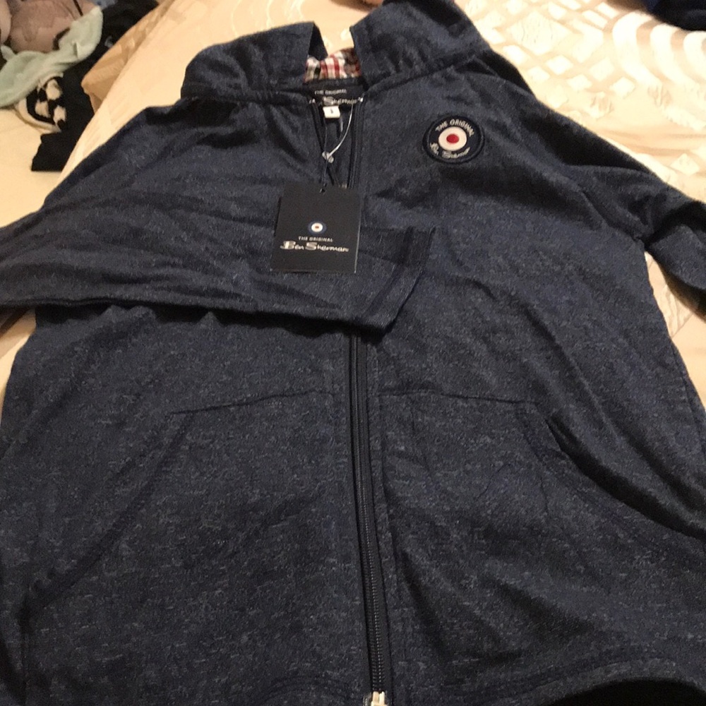 Boys zip up hoodie